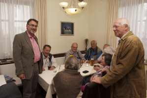 Dr. Herbert Kränzlein und Werner Gutmann im Gespräch mit 60pluslern